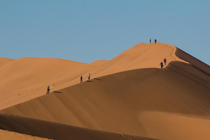 3-Day Sossusvlei Express Accommodated Safari from Swakopmund - Sossusvlei and Brunch Among the Dunes