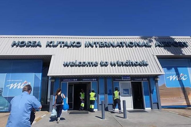 Airport Taxi - Timing, opening hours, and practical limits