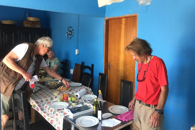 Explorer Historical Private Township Cultural Tours - A stop at a local tavern
