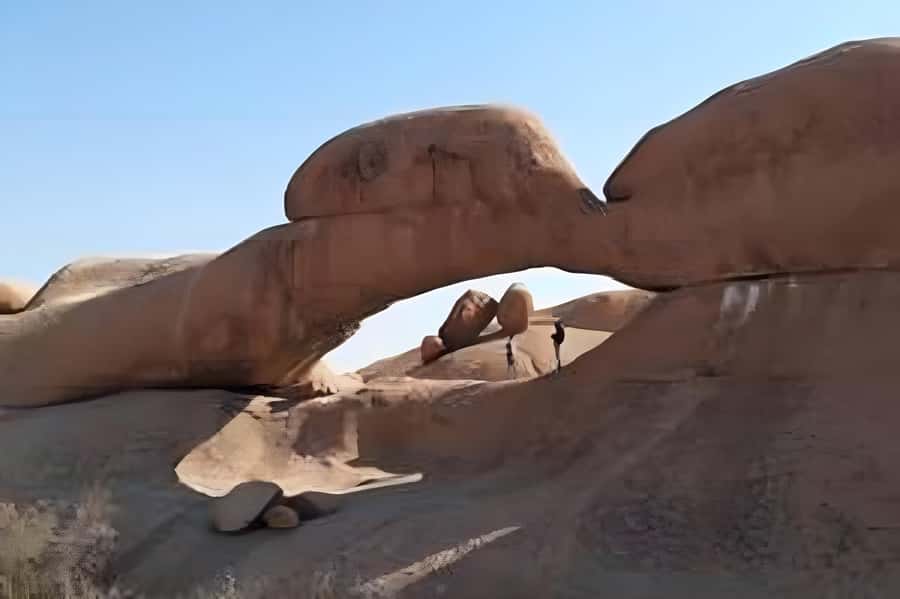 From Swakopmund: Full Day Spitzkoppe Guided Tour - Why Spitzkoppe makes a strong day trip from Swakopmund