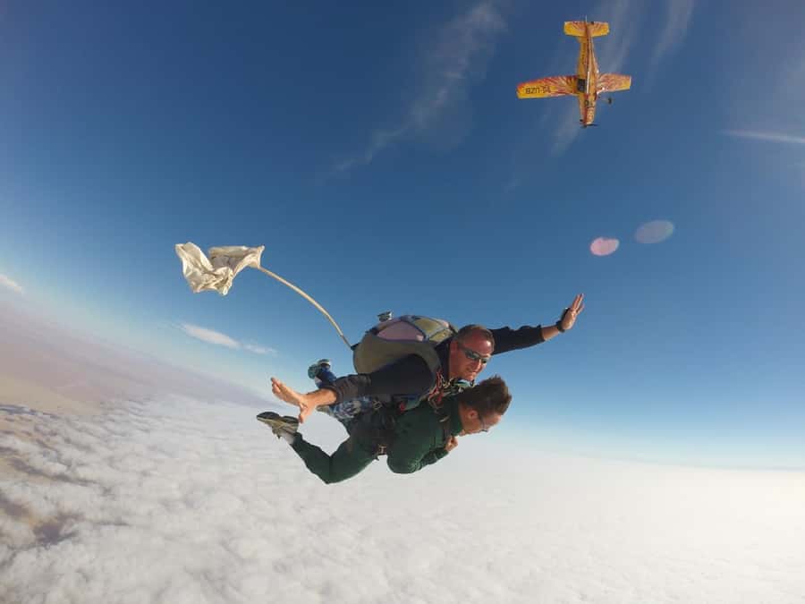 From Swakopmund: Tandem Sky Diving - The 15-minute flight over desert and sea