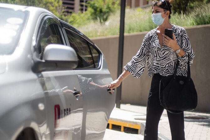Private Shuttle Transfers in Windhoek - The return trip from Windhoek to the airport