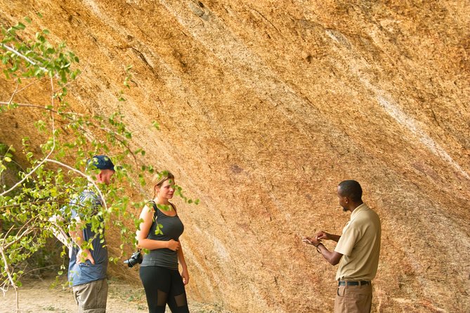 Spitzkoppe Guided Tour from Swakopmund or Walvis Bay - A picnic and Champagne make the remote stop easier
