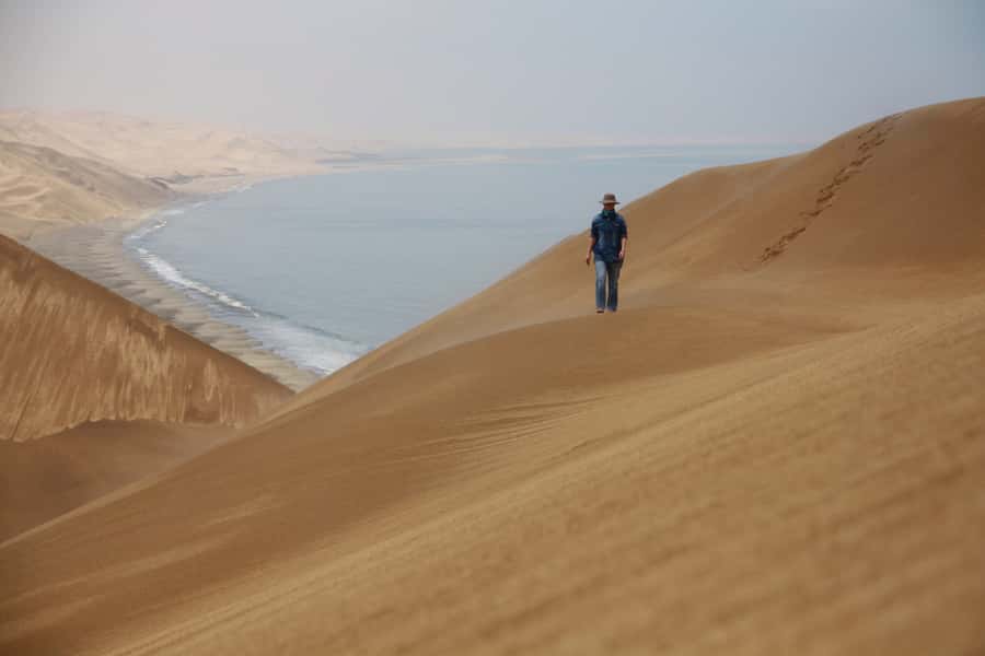 Walvis Bay: Dolphin Cruise, Pink Lakes and 4x4 Dune Drive - The morning starts on the Walvis Bay water
