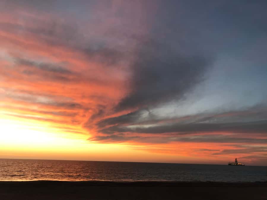 Walvis Bay: Sandwich Harbour Sunset Photography Tour - Why the sunset works so well at Sandwich Harbour