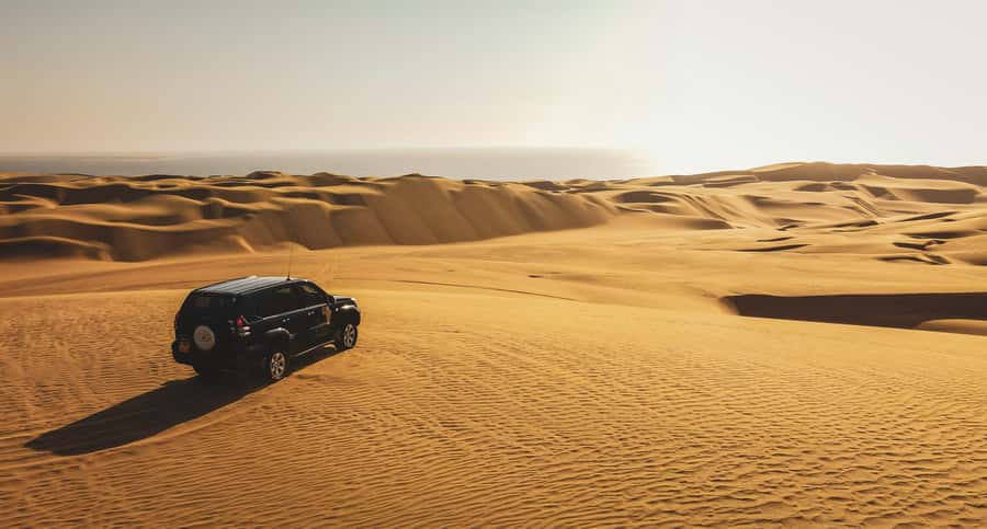 Walvisbay: Sandwich Harbour SUNSET Tour-End It Beautifully - Who should book this sunset tour?